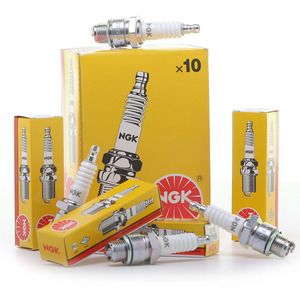4 bougie NGK DPR8EA-9 Honda VT 600 C Shadow 1999-2000